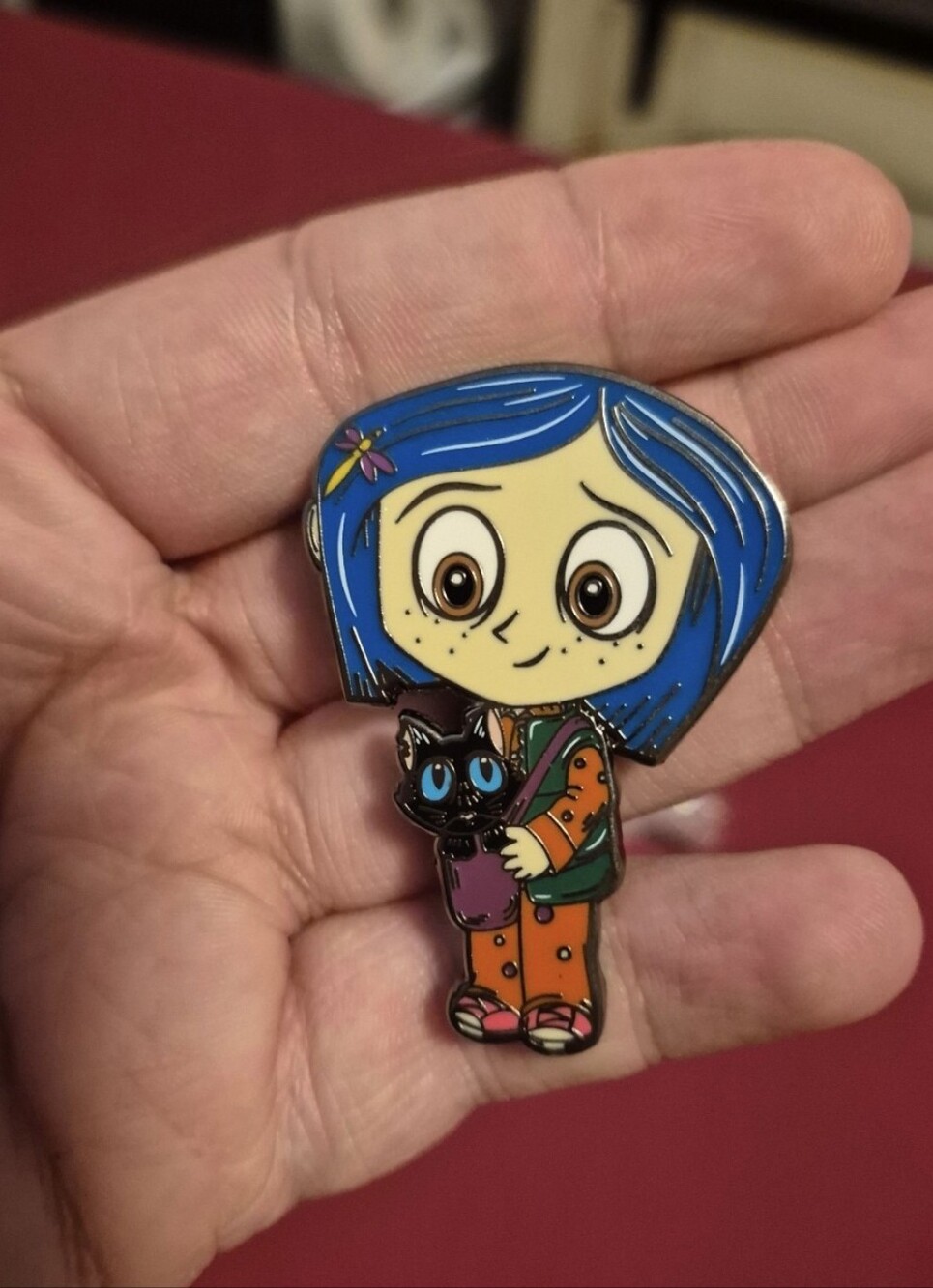 Coraline cat spooksieboo pin